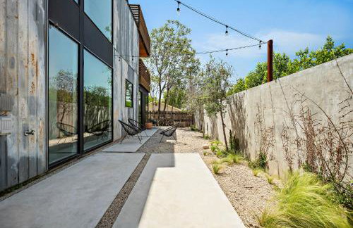 Rooftop Deck, DT City Views, Modern Eastside Oasis - Foto 49