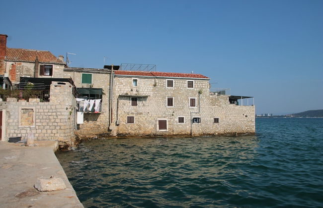 Green-beautiful Modern Apt. With Balcony & Garden - Foto 28