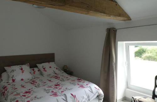 Maison rénovée en pleine campagne avec terrain, terrasse et équipements familiaux - FR-1-426-157 - Foto 16