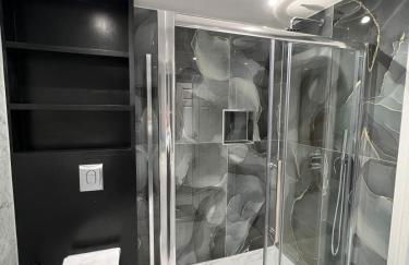 Vancouver Place - Photo 26