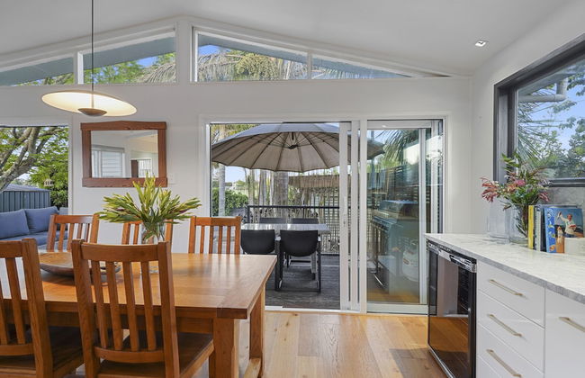 Gorgeous Family Home-Fully Fenced & Toys - Foto 17