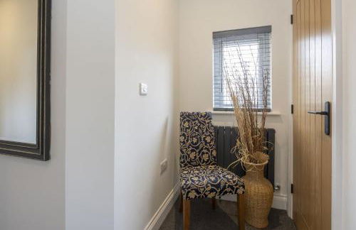 Beautiful 3-Bed Home with Hot Tub in Ross-on-Wye - Photo 20