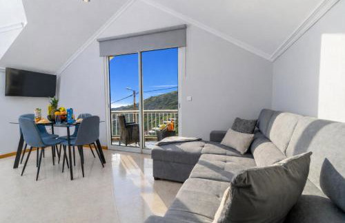 Vanda House com 2 Quartos Vista Mar e montanha no centro da Ilha - Foto 2