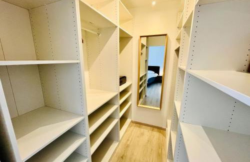 Hypercentre, spacieux, lumineux, la Maison du Rempart - Photo 8