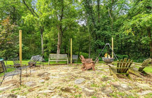 Historic Restored Farmhouse with Cowboy Cauldron Fire Pit Near Ice Mountain, Capon Bridge, West Virginia - Foto 50