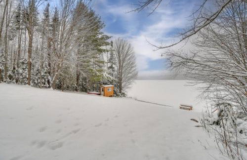 Pond and Snowmobile Trails On-Site Errol Escape! - Foto 21