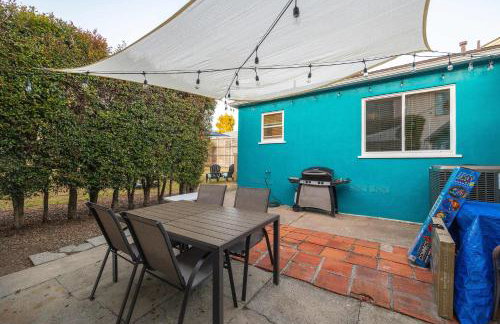 10 Min to the Beach Colorful Home Huge Yard - Foto 29