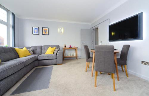 Beautiful Apartment near Bournemouth, Poole & Sandbanks - Photo 3