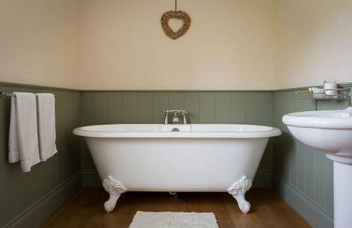 Groves Barn at Norton Grounds - Photo 22