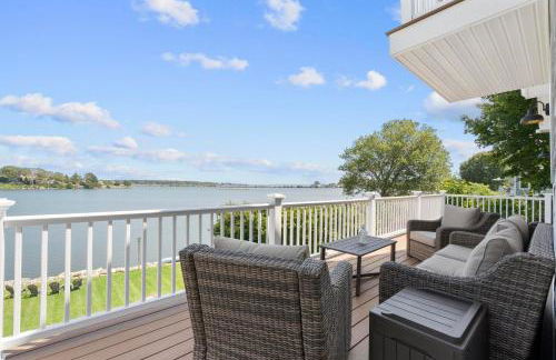 Waterfront Renovated Apartment - Foto 32