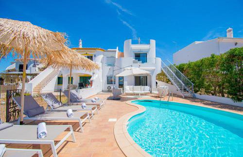 Casa Mel - Stylish 3-Bed Townhouse with Pool - Foto 1