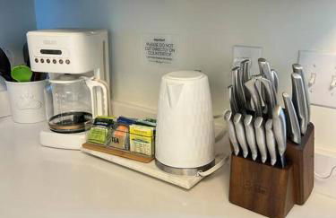 Stylish Cozy Family Cottage with Golf Cart - 1 mile to Dwntn Ocean Springs and beach - Foto 28