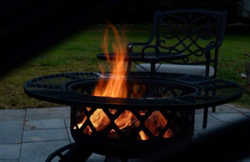 Fern Landing - Modern, Spacious, Firepit, Fully Fenced In Yard - Foto 18