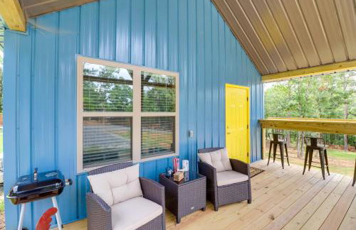 Cozy Studio Cabin about 1 Mi to Greers Ferry Lake! - Foto 3