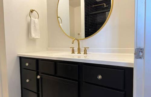 Vine City Home - Duplex - 3 Mins From GWCC & Mercedes- Benz Stadium - Foto 15