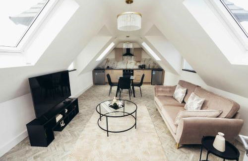 30% off this week only with WiFi and Parking - Photo 1