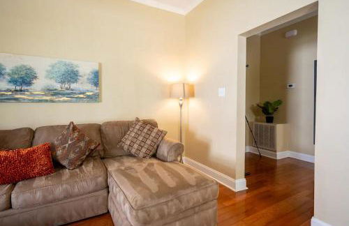 Modern 3-bedroom, big fence yard, Pets stay free - Foto 74