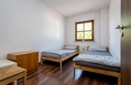 Ferienwohnung mit 123qm für 8 Personen mit sehr großem Garten, einfache Innen-Ausstattung - Foto 11