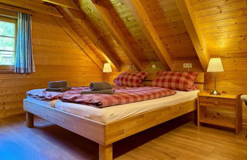 Holz-Ferienhaus Oberbrändi: Kachelofen, Sauna, WLAN, am Wald - Foto 5