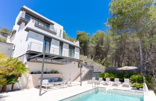 Villa Valentino Modern Villa with heated pool - Photo 1