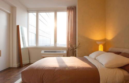 Modern Designer Stunning Hudson Views Corner Unit - Photo 11