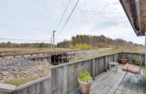 Peaceful Wells Retreat with Deck and Water Views - Foto 18