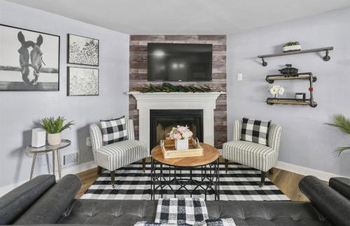 Luxury Sterling townhome - Private, Self checkin - Foto 7