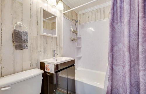 Shared Pool and Backyard Small and Cozy Guest House - Foto 16