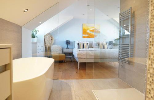 Stunning 4 Bedroom Home with Wild Spa, Gym & Hot Tub - Foto 5