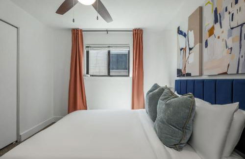 The Orange Door - Unit B - Travis Heights Duplex - Foto 31