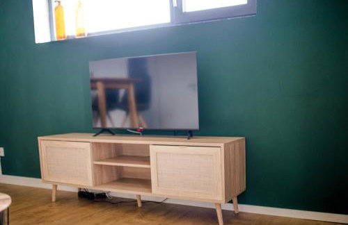 2 Bedroom Guest Apartment with Terrace - Foto 6