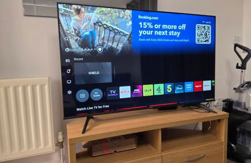 Luxury 2 Bedroom City Centre Apartment Sleeps Up to 6 HS2 Deals available - Foto 13