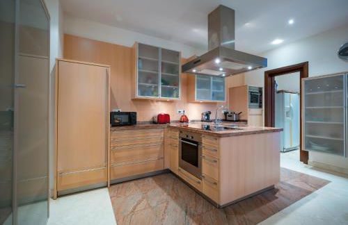 El Rosario large villa w heated pool - Foto 24