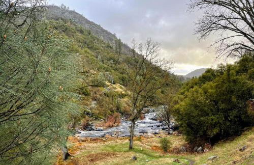 Log Cabin sleeps 20 with hot tub, EV Charger, firepit - Foto 66