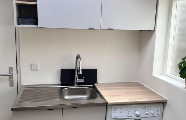 Qudi's Tiny House - Photo 21