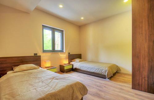 Villa Onyx for 12 people near Porec with 65 private pool and jacuzzi - Photo 42