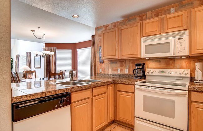 Bay Club Town Homes by CRMR - Foto 17