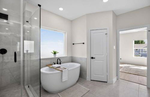 Luxury Home: Mins to NRG, Hobby Airport & Midtown - Foto 50