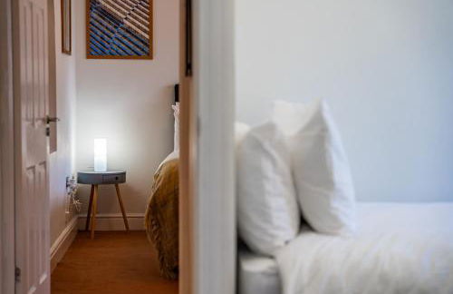 Nancy's 3 bedroom house near Heathrow Airport - Foto 80