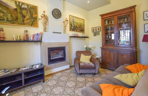 5 Bedroom Amazing Home In Fabbiano - Foto 4