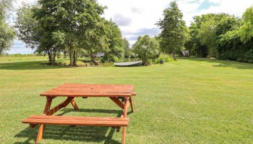 Wood Farm Cottage - Photo 5, Garden, Garden view