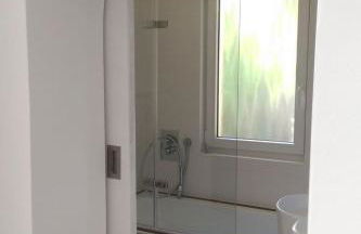 Holiday Home in Süd-Waldhanglage mit Seeblick by Interhome - Foto 9