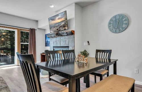 2BDR Condo - Three Minutes to Olympic Valley! - Foto 10