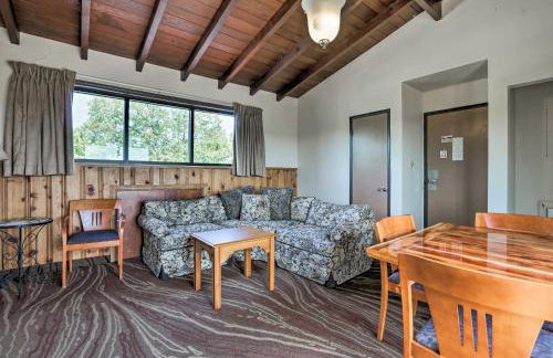 Burkesville Apt w/ Deck, Views & Pool Access! - Foto 3