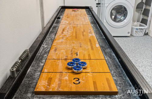 Pet Ok East ATX 2BR 2.5BA Pool, Game Room and Yard Nr Moody Ctr by Austin Vacay - Foto 2