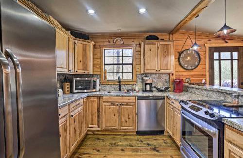 Serene Cabins with Decks and 8 Acres on Kiamichi River - Foto 7