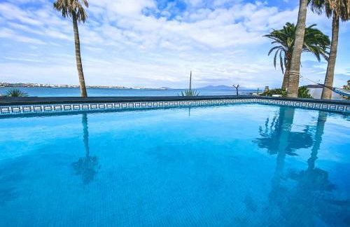 Villa Los Flamencos by Veaco- Beachfront & pool - Photo 43