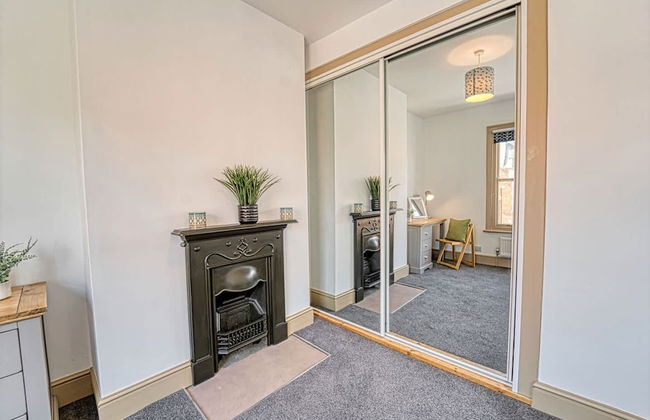 Host Stay Upper Tything Apartment - Photo 6