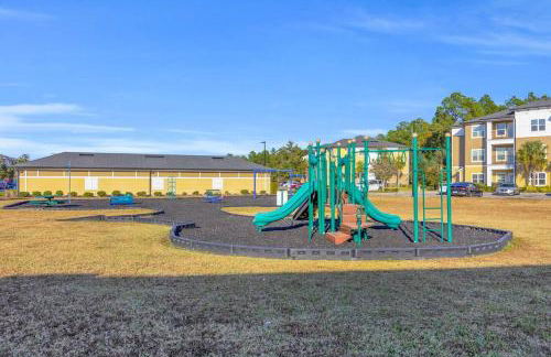 3BR Family Suite with Games & Pool - Foto 21