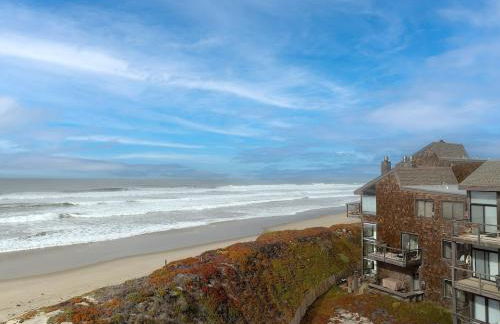 Beachfront Retreat with Ocean Views - Foto 44